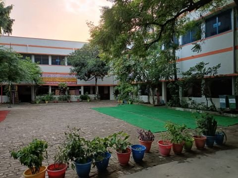 श्रीचन्द्र जी महाराज (S. C. J. M. VIDYALAY)